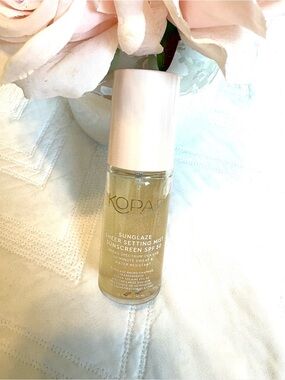 Kopari Sunglaze Sheer Setting Mist in Light Gold Shimmer